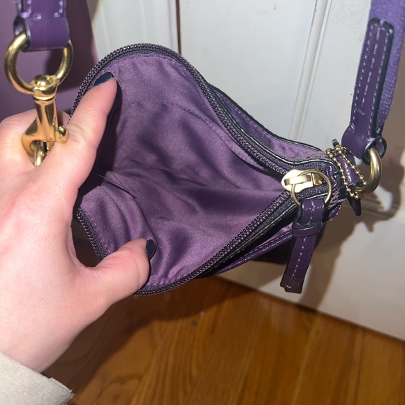 Purple Coach crossbody bag - Picture 4 of 4